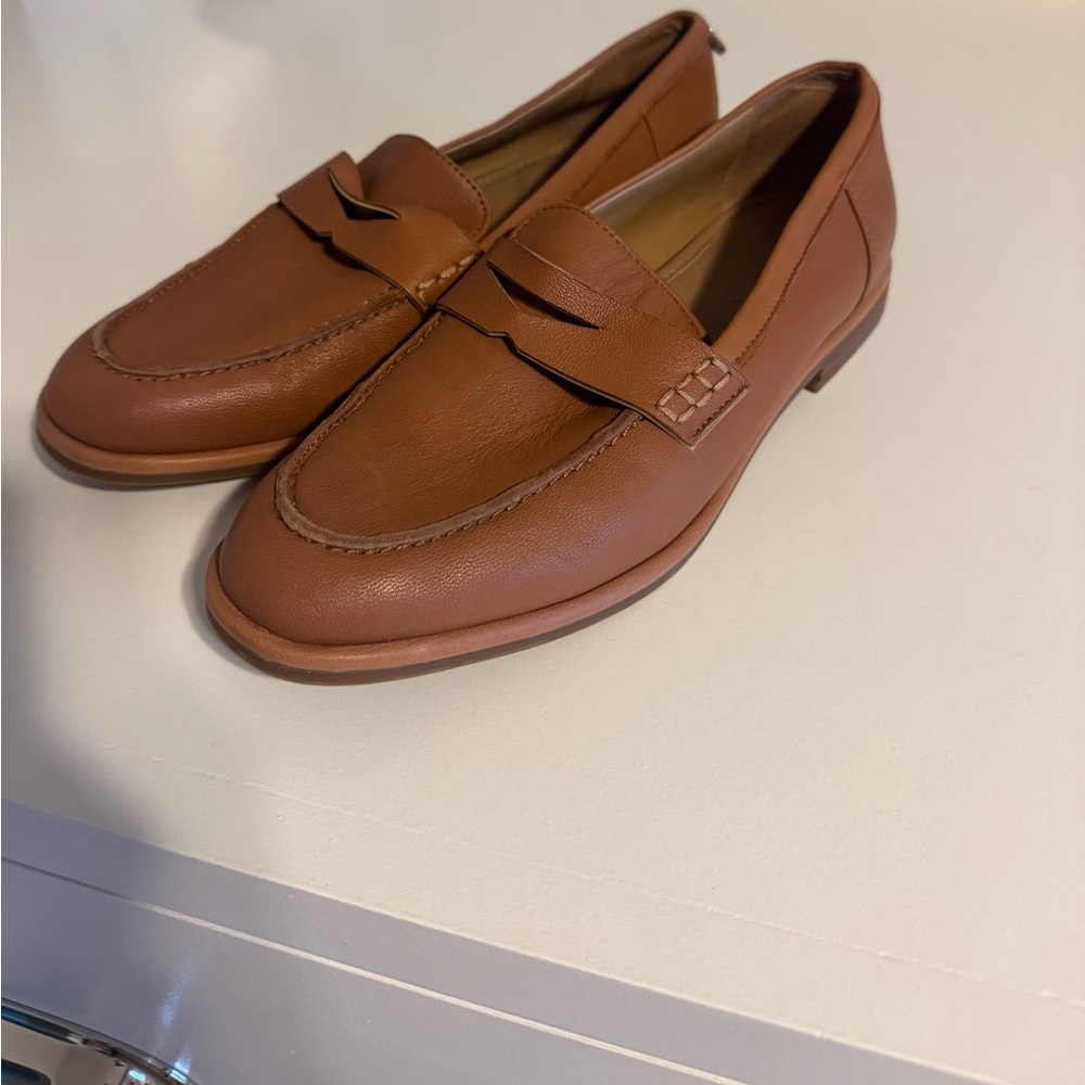 Sam Edelman Leather Loafer 8